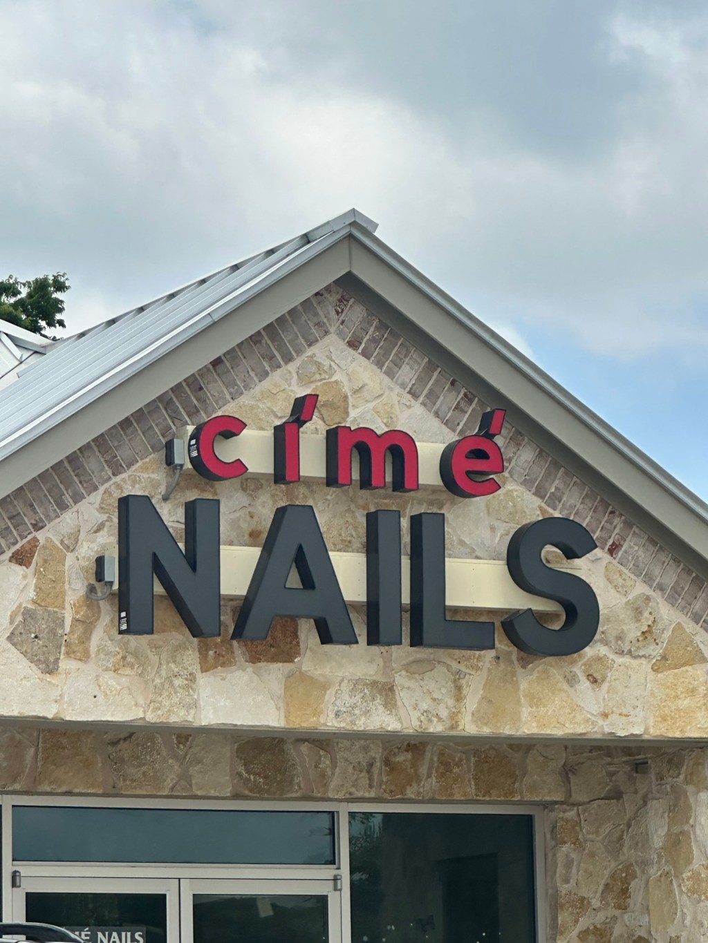 Adventure Files| Cime Nails in Roanoke